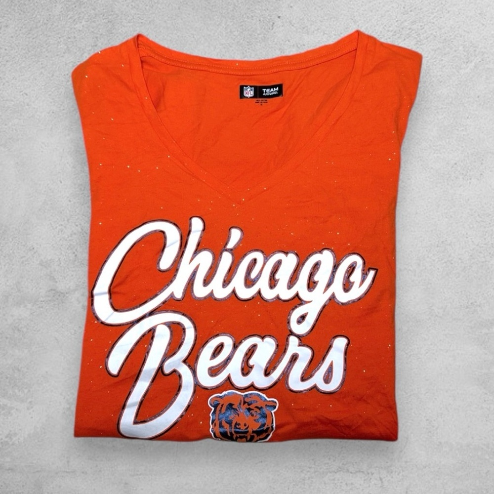 NFL Chicago Bears Team Apparel Glittery V-neck Tee